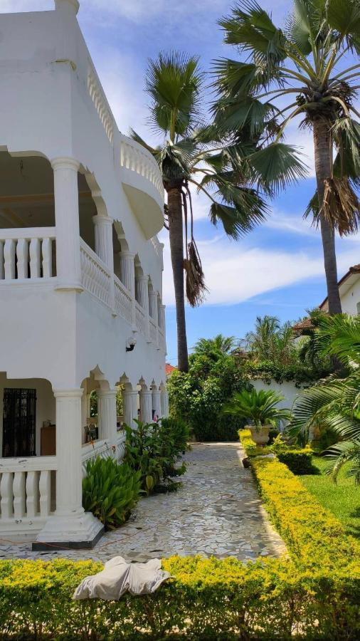 Dulaa Deema Residence Brufut Heights Tranquil 외부 사진