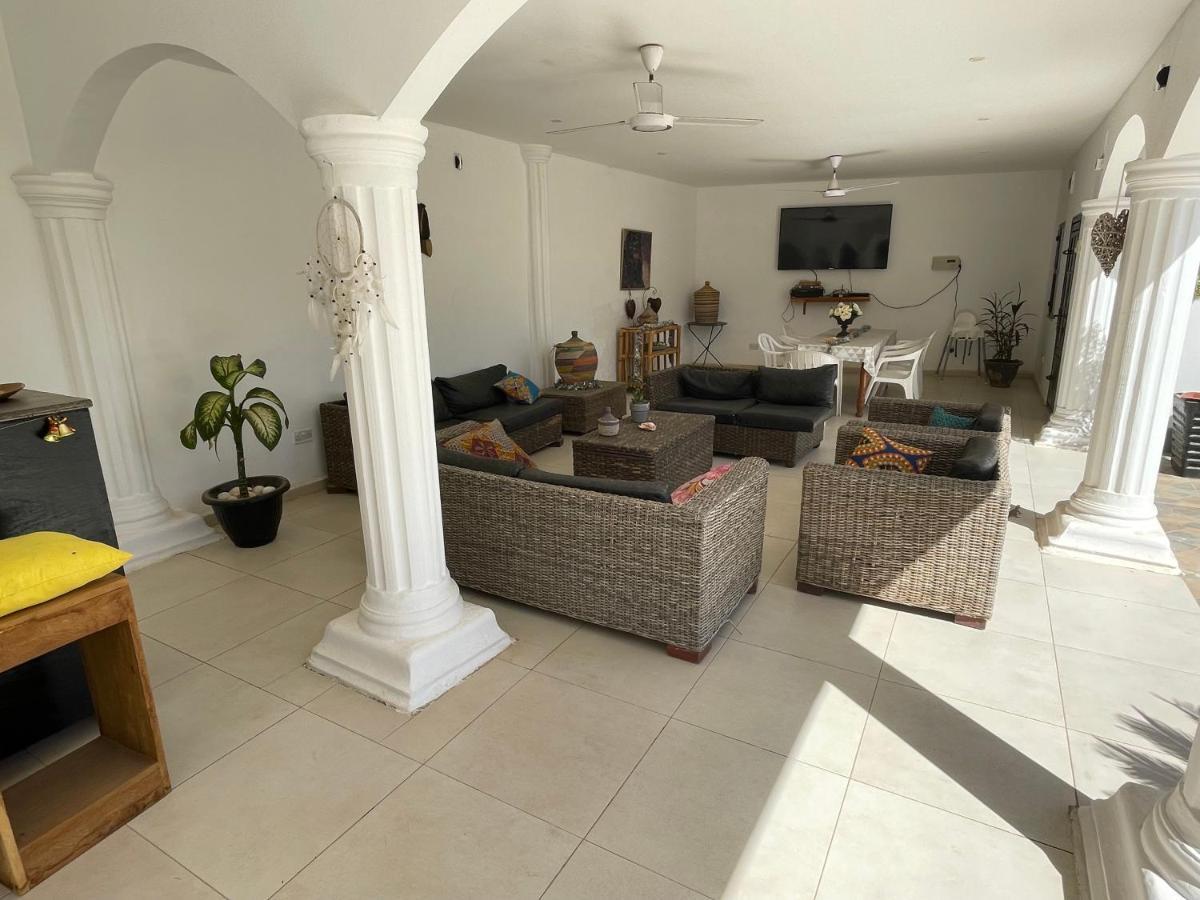 Dulaa Deema Residence Brufut Heights Tranquil 외부 사진